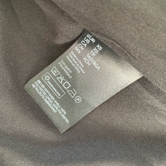 Faux Fur Cropped Jacket 🖤 - Picture 8 of 8